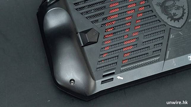 MSI Claw 外形 手感 效能 打机体验 散热 屏幕 5 大优点 + 缺点开箱评测