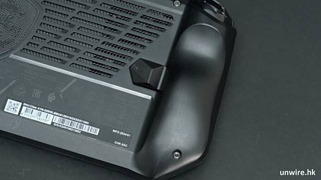 MSI Claw 外形 手感 效能 打机体验 散热 屏幕 5 大优点 + 缺点开箱评测