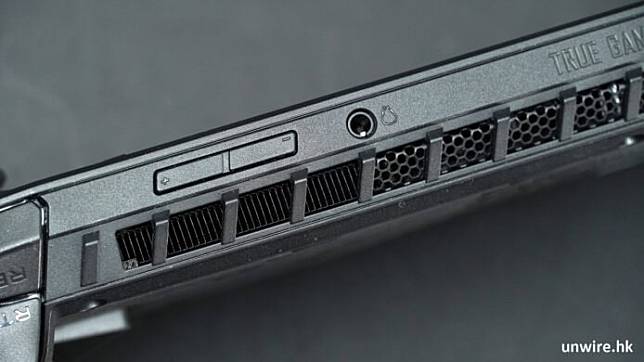 MSI Claw 外形 手感 效能 打机体验 散热 屏幕 5 大优点 + 缺点开箱评测