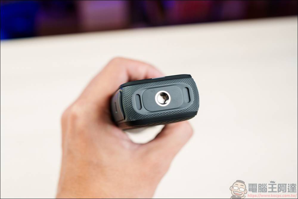 Insta360 X4 开箱动手玩：首款真 8K 全景运动相机，画质全面提升 - 安软网