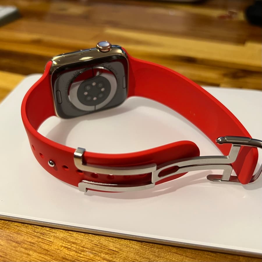 苹果未发表Apple Watch金属扣环表带原型图曝光 1