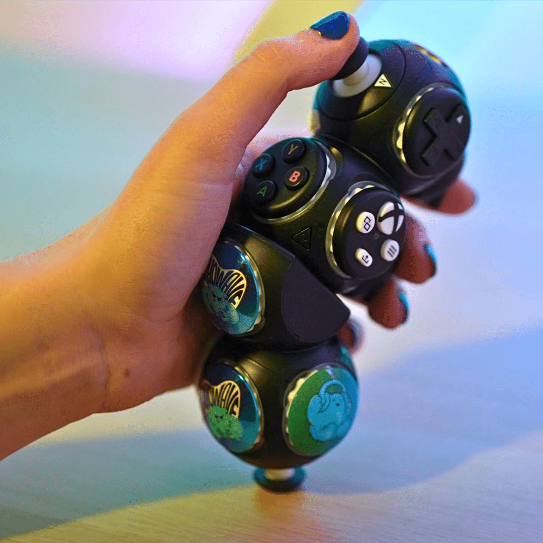 微软推出让身障人士玩家自行定制的 Xbox 手柄「Proteus Controller」 - 安软网