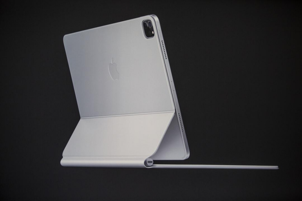新款 M4 版本 iPad Pro 有比笔电更强吗？首批跑分出炉了