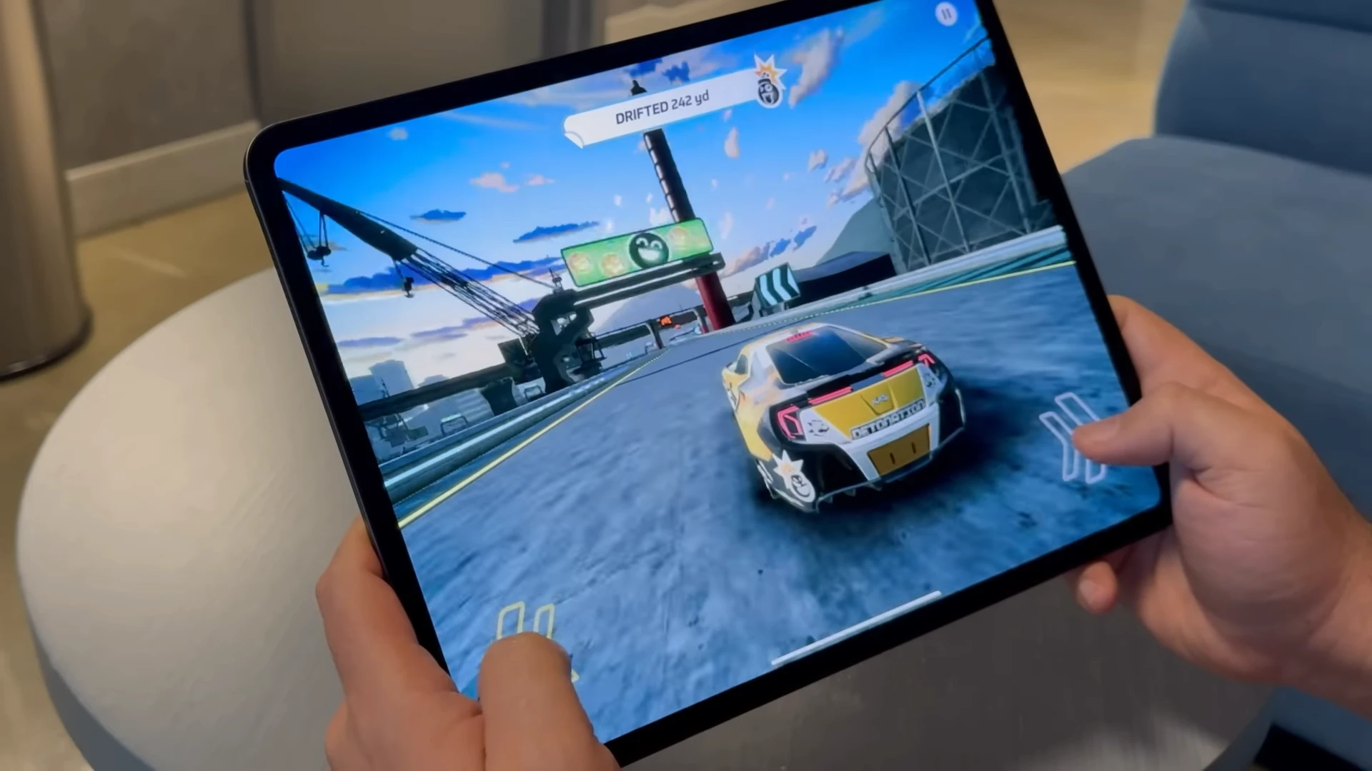 M4 iPad Pro开箱心得：OLED屏幕赢过同类产品