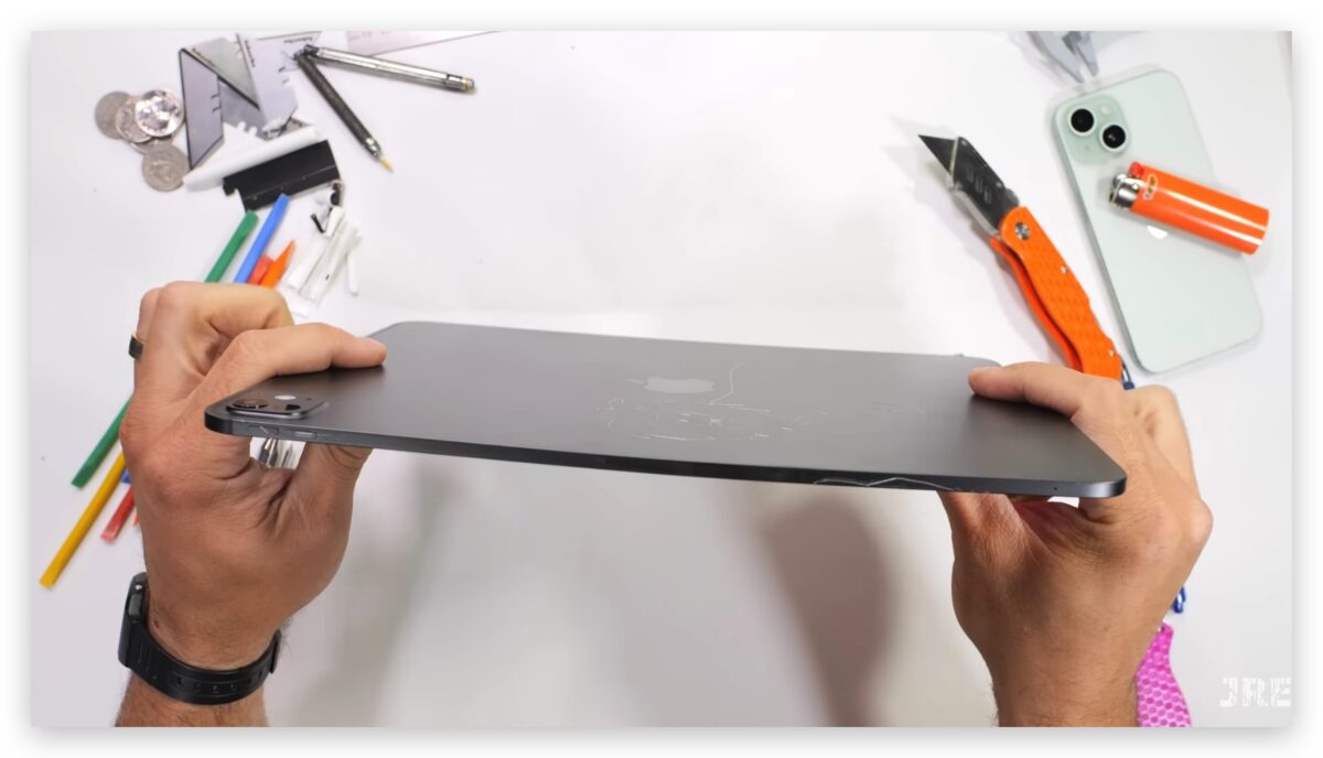 iPad iPadOS iPad Pro M4 M4 iPad Pro 折弯测试