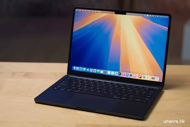 macOS Sequoia 六大新功能实试 最新桌面布置术 + 语音转录 + 用新卷宗安装秘技