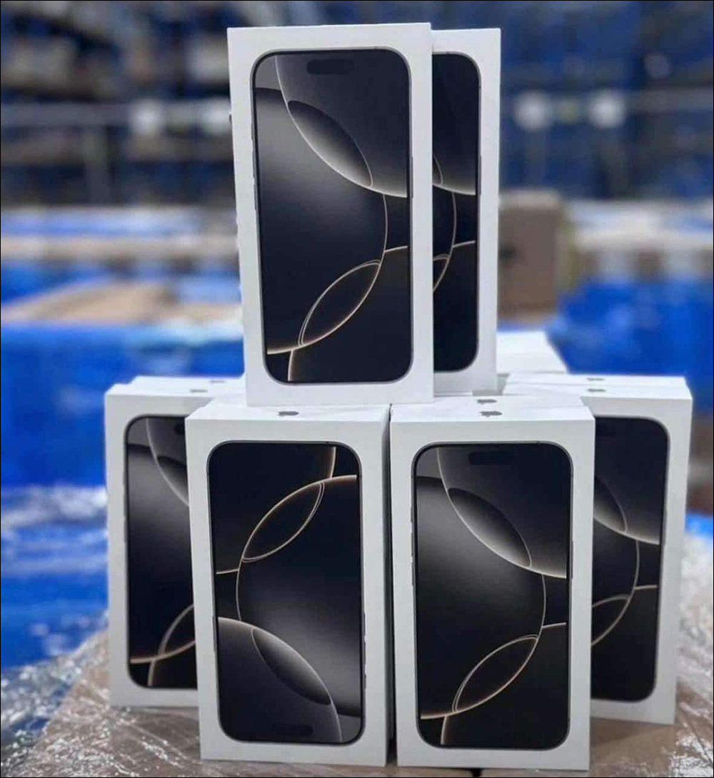 iPhone 16 Pro 首度开箱视频曝光！ 真的没有附贴纸了 - 安软网
