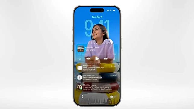 Apple 推出「Liquid Glass」软件全新设计