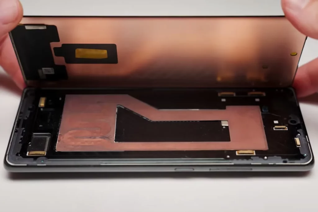 iPhone 17 Pro 据传将采用 Vapor Chamber 散热系统