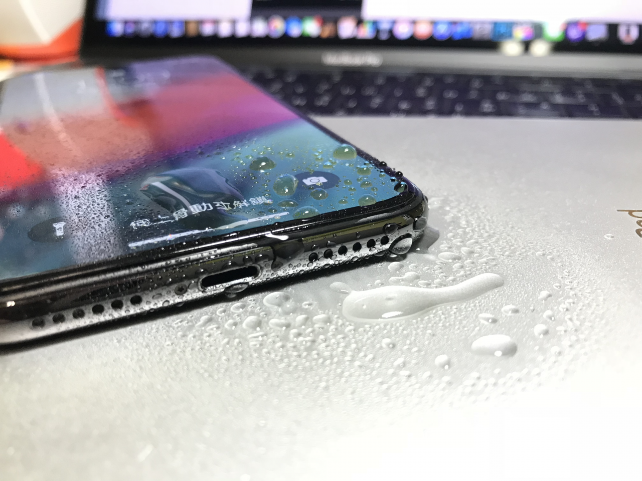 iPhone 喇叭进水该怎么办？如何将水从 的喇叭排出 第1张
